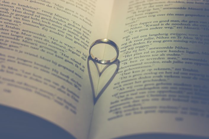 Photography Of Silver Ring On Book 776646 Segnung Der Liebenden